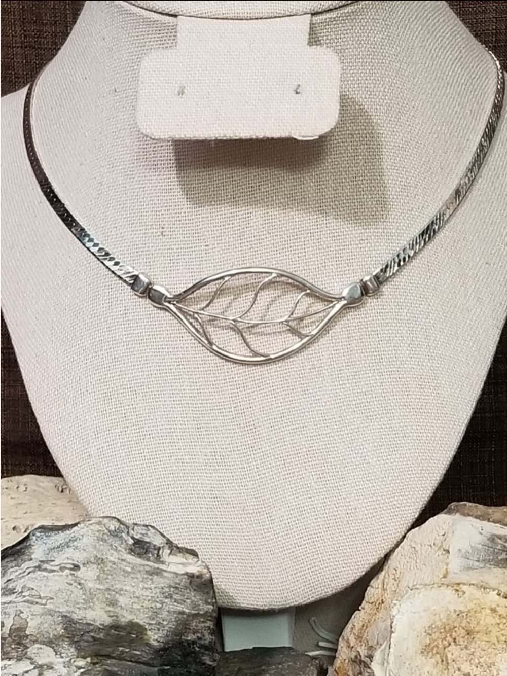 Sterling Silver Leaf  detail Necklace - Women's Jewelry